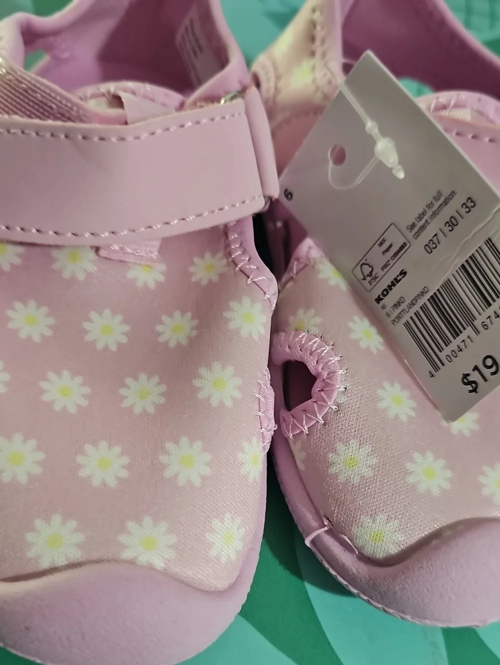 Jumping Beans Water Shoes Toddler Size 6  Pink
